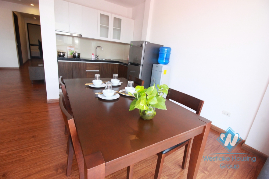 Gorgeous 2 bedrooms apartment for rent near Daewoo hotel, Kim Ma, Ba Dinh, Hanoi 